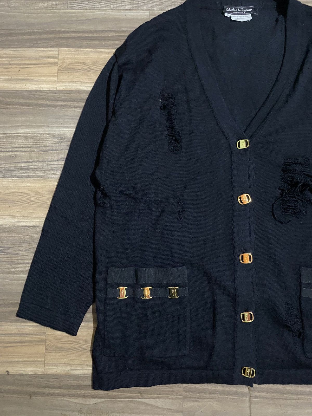 Designer × Salvatore Ferragamo × Vintage SALVATORE FERRAGAMO CARDIGAN DISTRESSED Size S / US 4 / IT 40 - 2 Thumbnail