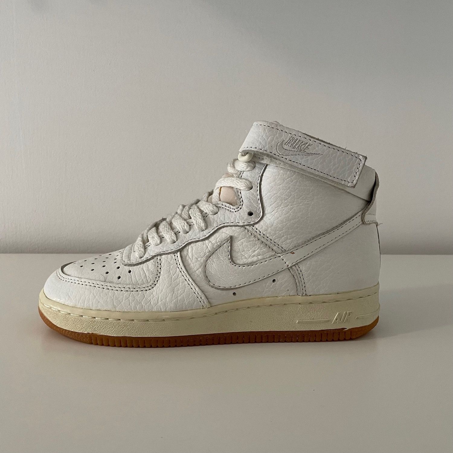 Nike Air Force 1 Size US 5 / EU 37 - 2 Thumbnail
