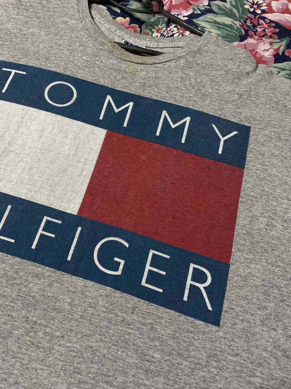 Tommy Hilfiger × Vintage Vintage 90’s Tommy Hilfiger Big Logo Spell Out TShirt Size US XL / EU 56 / 4 - 10 Thumbnail