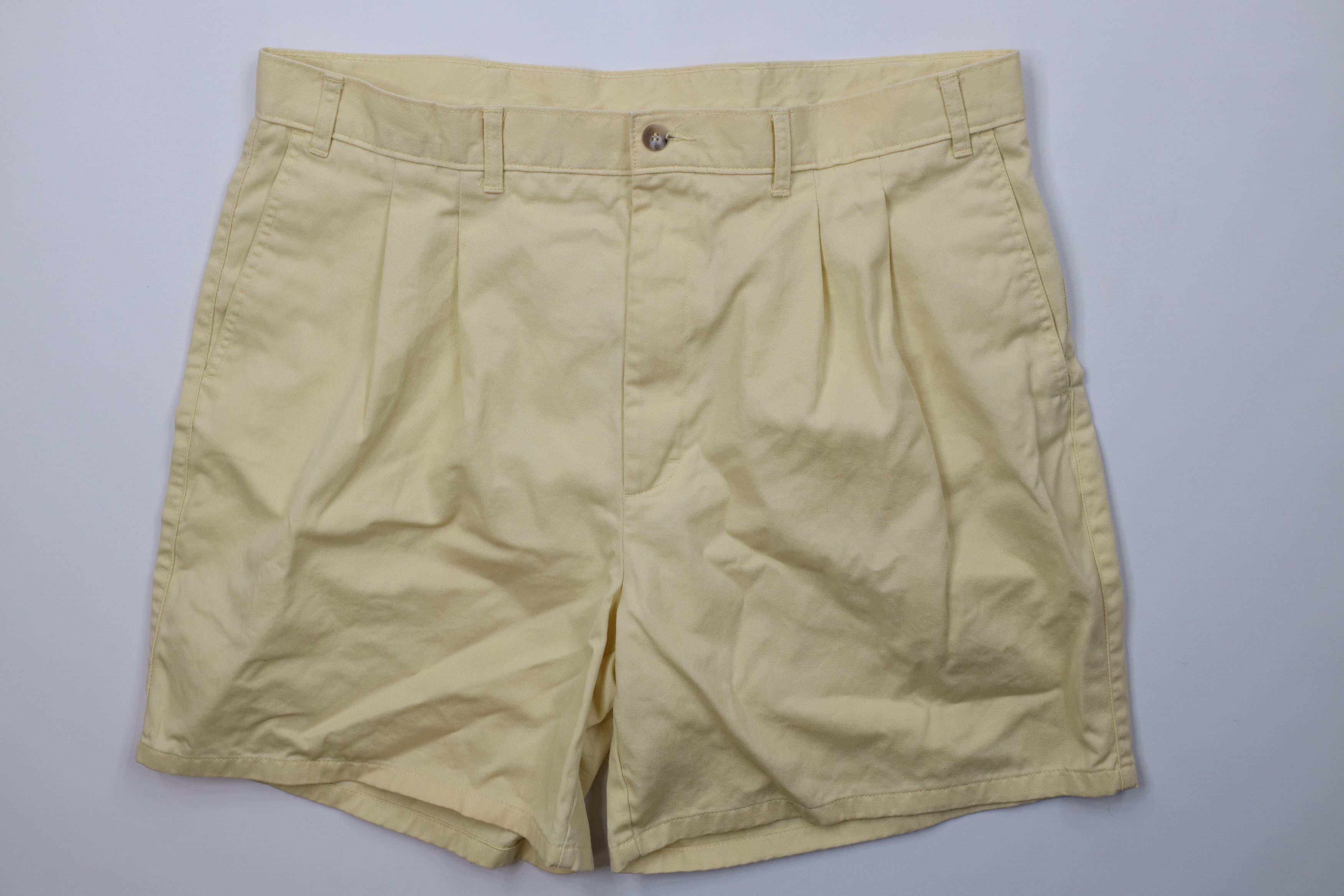 Vintage 90s Eddie Bauer Above Knee Pleated Chino Shorts