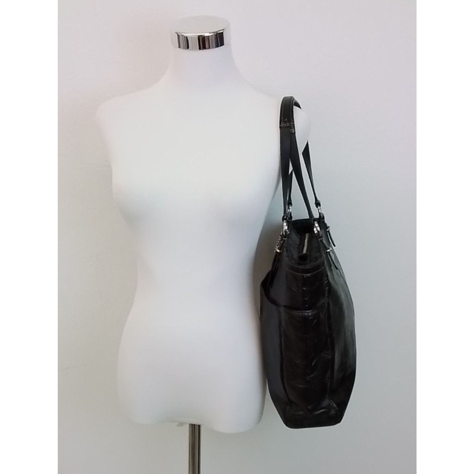 Coach Coach Gallery Tote Bag Black Patent Leather Signature C Size ONE SIZE - 8 Thumbnail