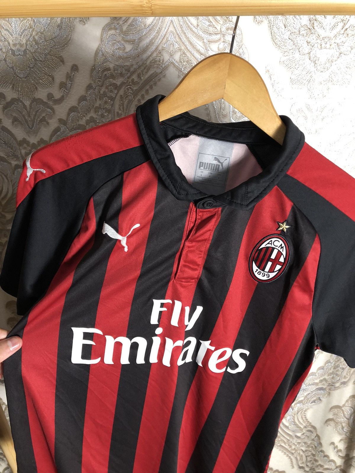 Puma VINTAGE PUMA FC MILAN ITALY SOCCER JERSEY RETRO BLOKE Y2K Size US S / EU 44-46 / 1 - 2 Thumbnail