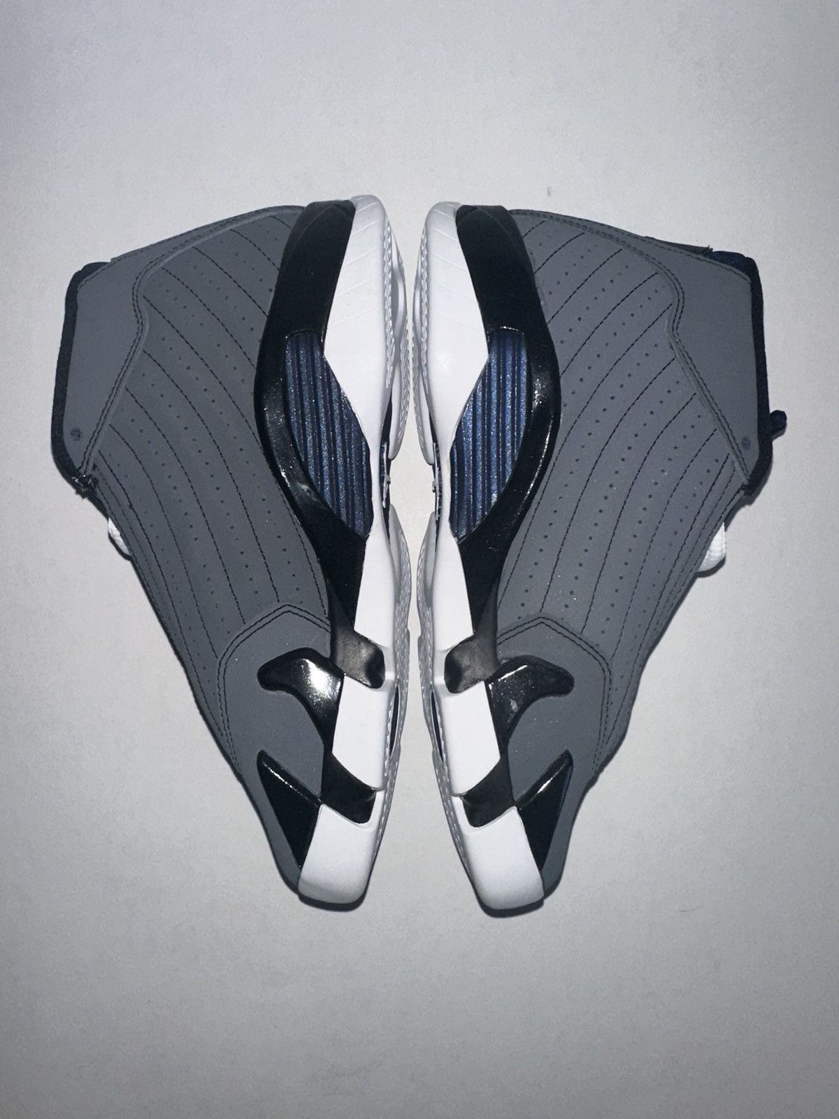 Jordan Brand DS Jordan 14 Retro “Graphite” Size US 5 / EU 37 - 3 Thumbnail