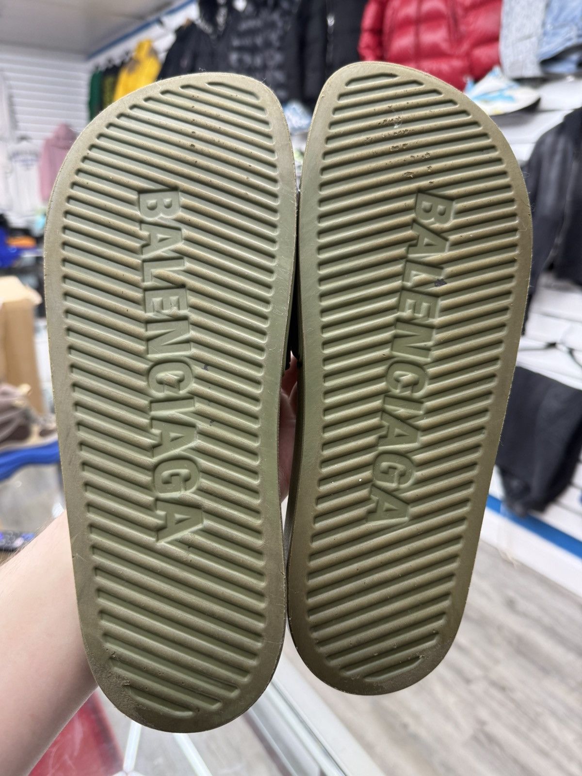 Balenciaga Balenciaga Pool Slides - Green/Khaki Size US 10 / EU 43 - 2 Thumbnail