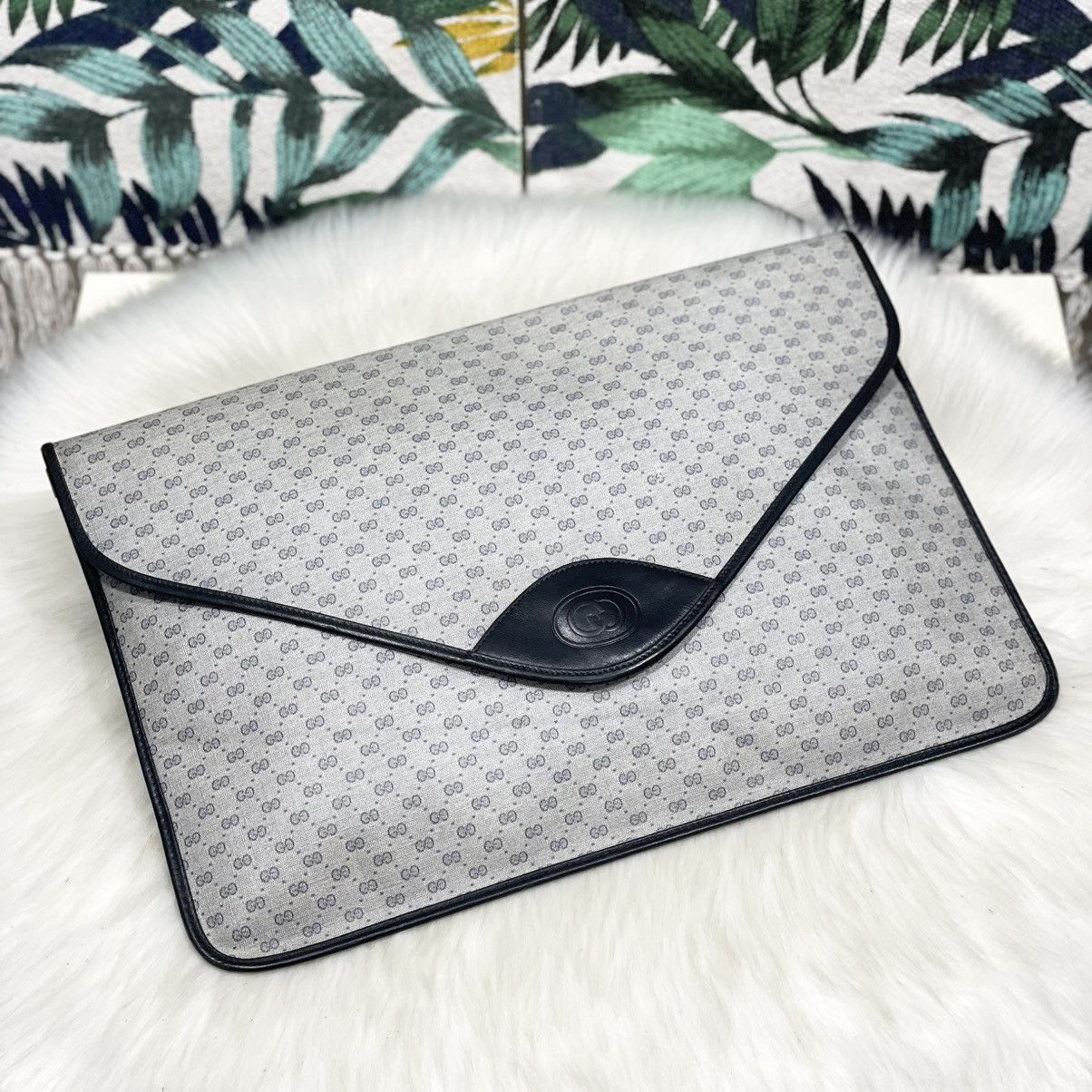Gucci Authentic Vtg. GUCCI Large Portfolio Clutch Bag Size ONE SIZE - 1 Thumbnail
