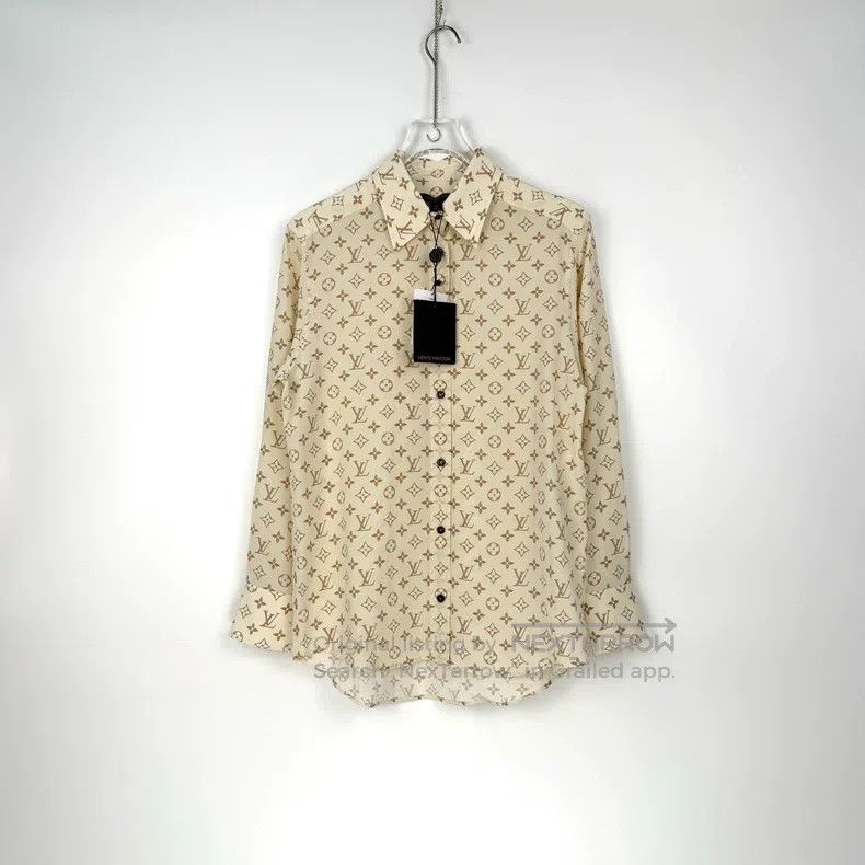 Louis Vuitton Louis Vuitton Apricot silk presbyopic full print shirt Size XS / US 0-2 / IT 36-38 - 3 Thumbnail