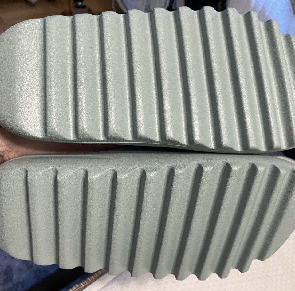 Yeezy Yeezy Slide Salt - Men 11 Size US 11 / EU 44 - 4 Thumbnail