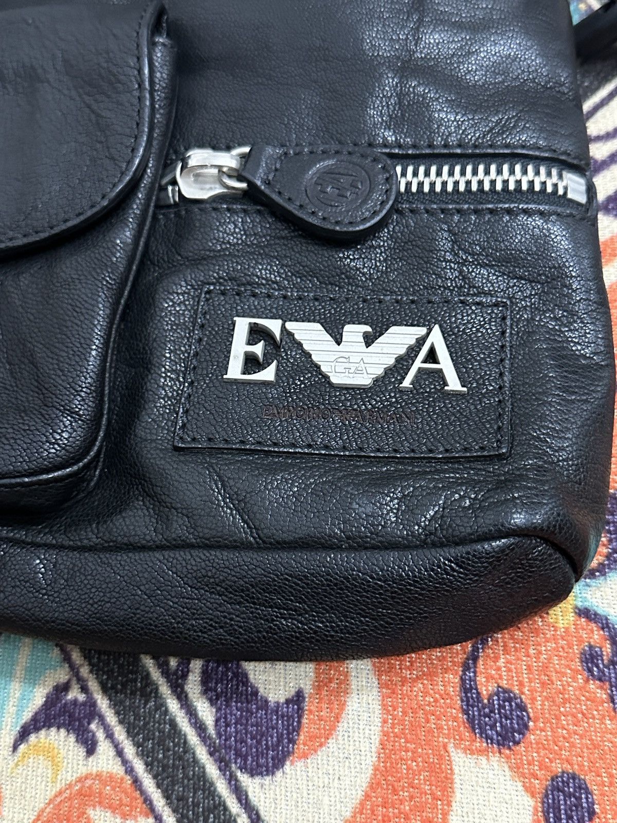 Emporio Armani 1990 Emporio Armani True Leather Side / Shoulder bag Size ONE SIZE - 3 Thumbnail