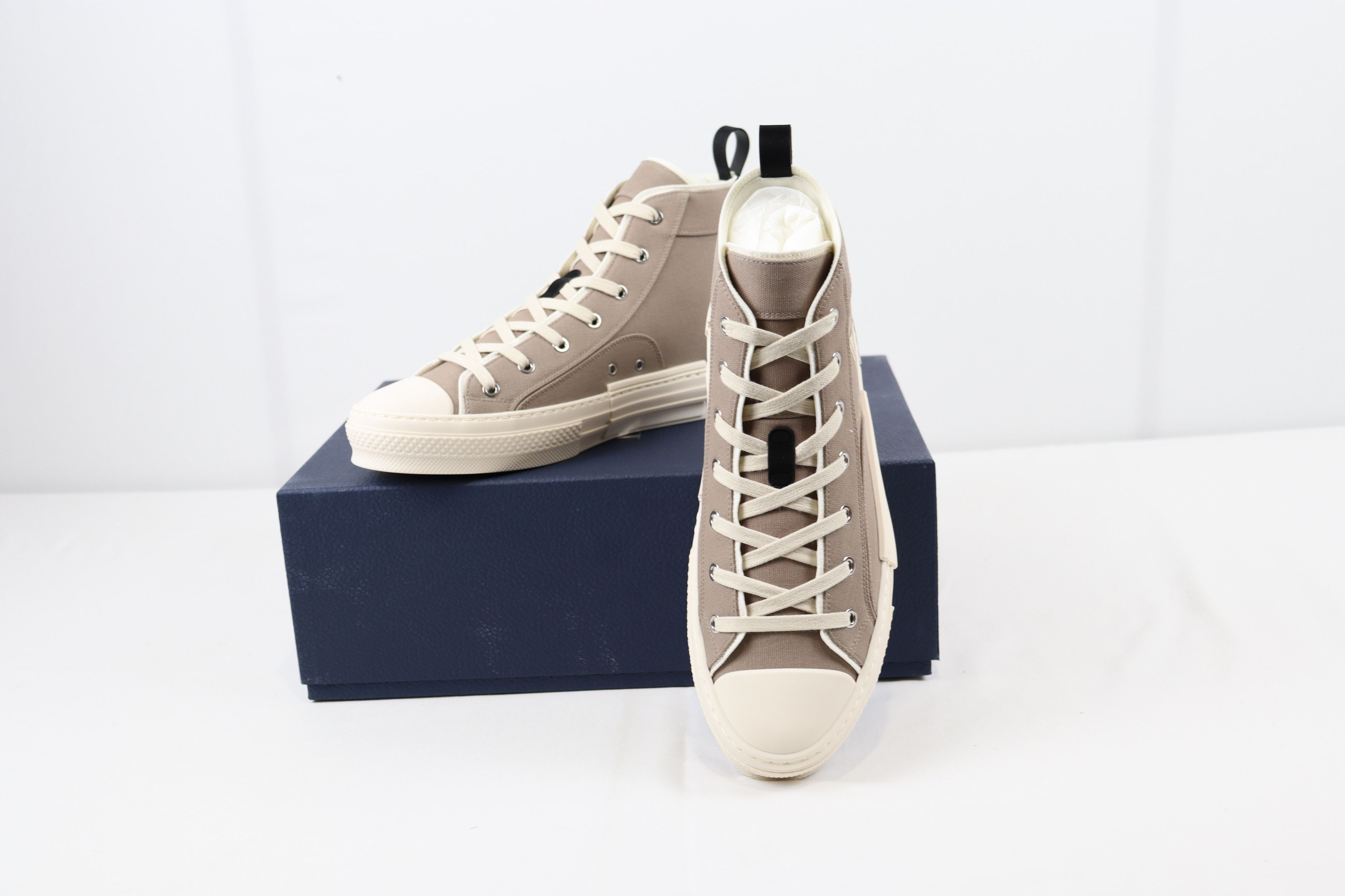 Dior o1rshd Logo B23 Sneakers in Grey Size US 9 / EU 42 - 12 Thumbnail
