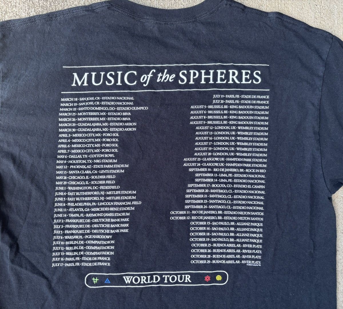 Band Tees Coldplay music of spheres official band tee Size US L / EU 52-54 / 3 - 4 Thumbnail