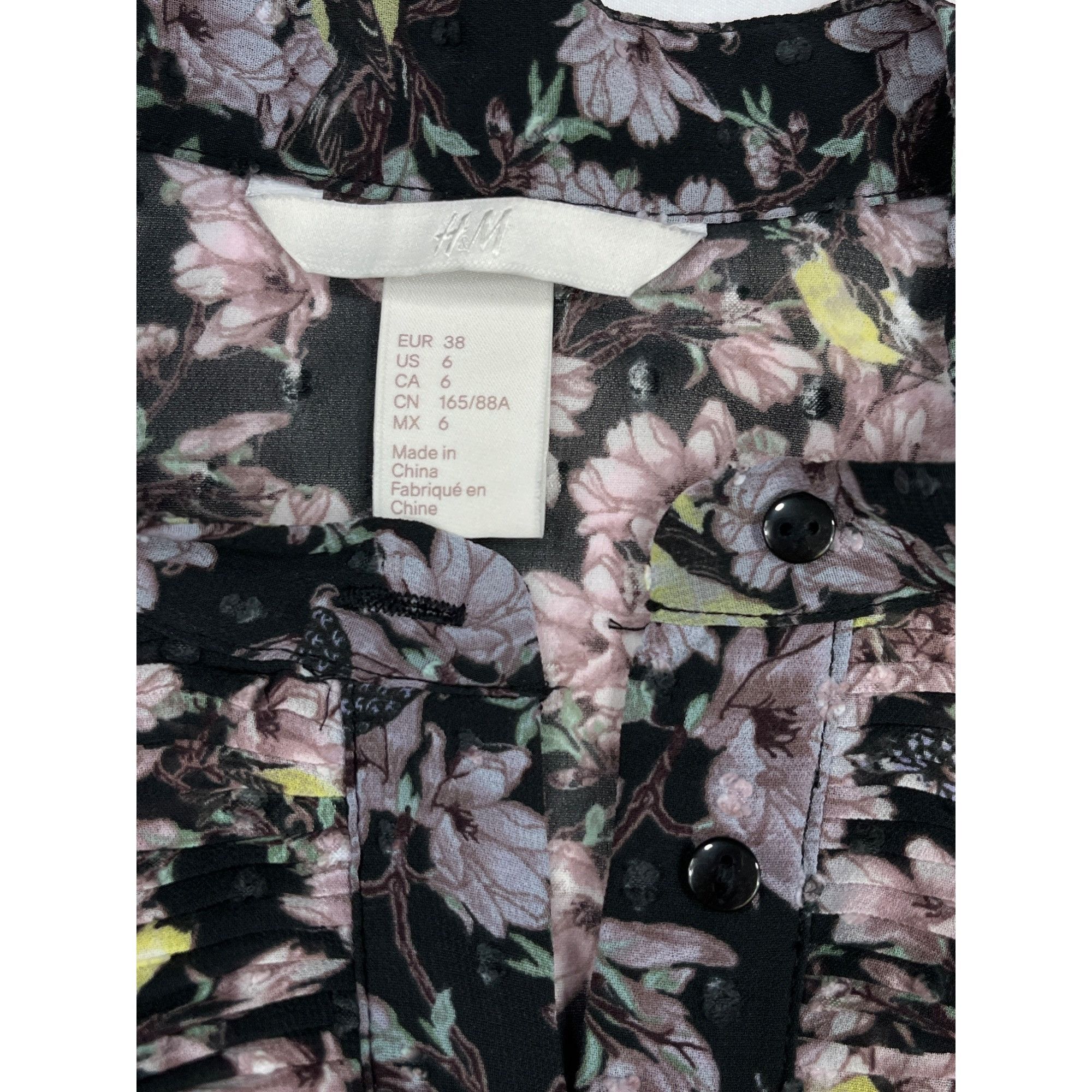 H&M H&M SKU 7685 Womens Long Sleeve Button Up Floral Ruffle Blou Size M / US 6-8 / IT 42-44 - 5 Thumbnail