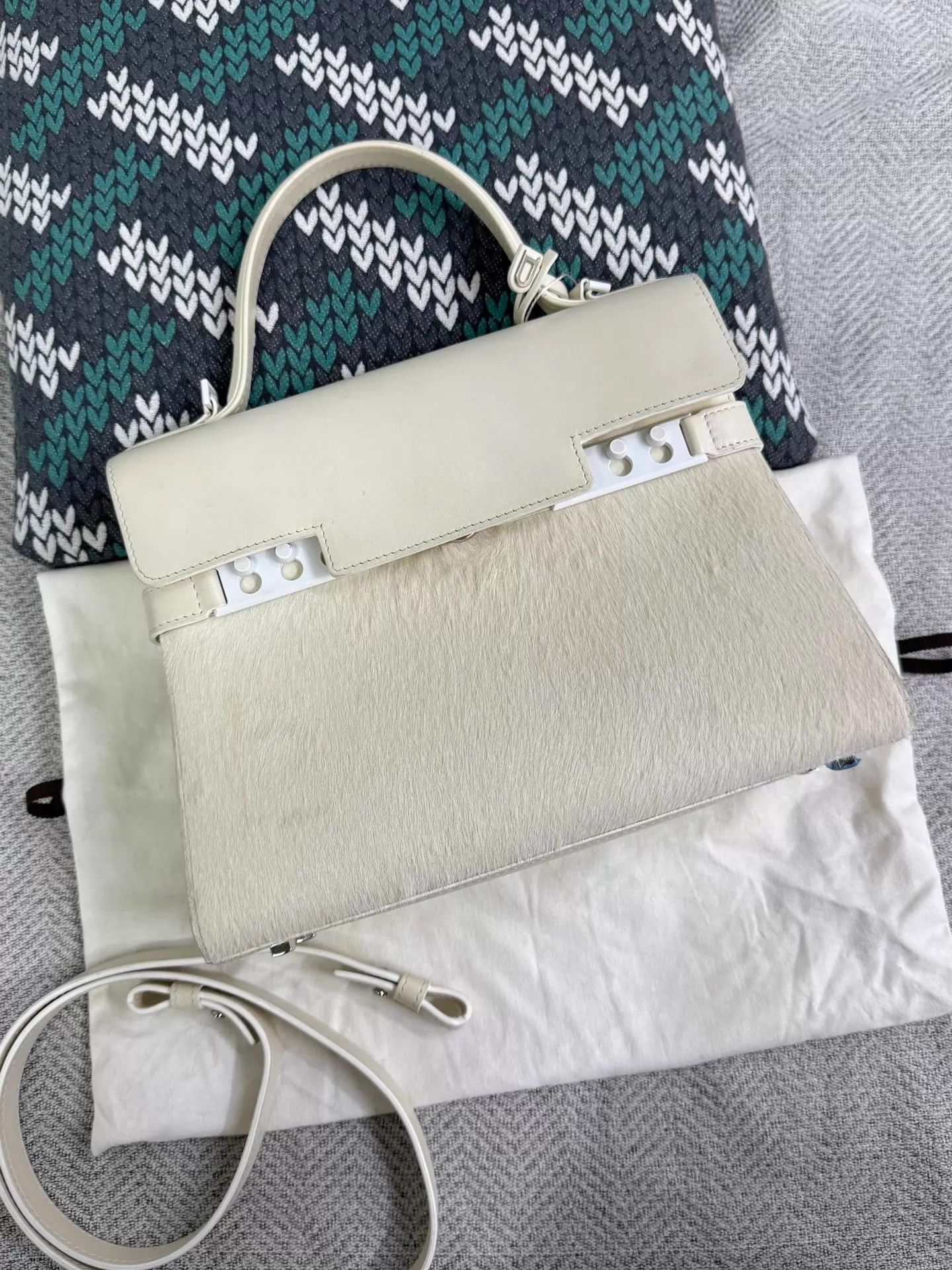 Delvaux Delvaux Ultra White Fur Paneled Tempête Shoulder Bag Size ONE SIZE - 1 Thumbnail