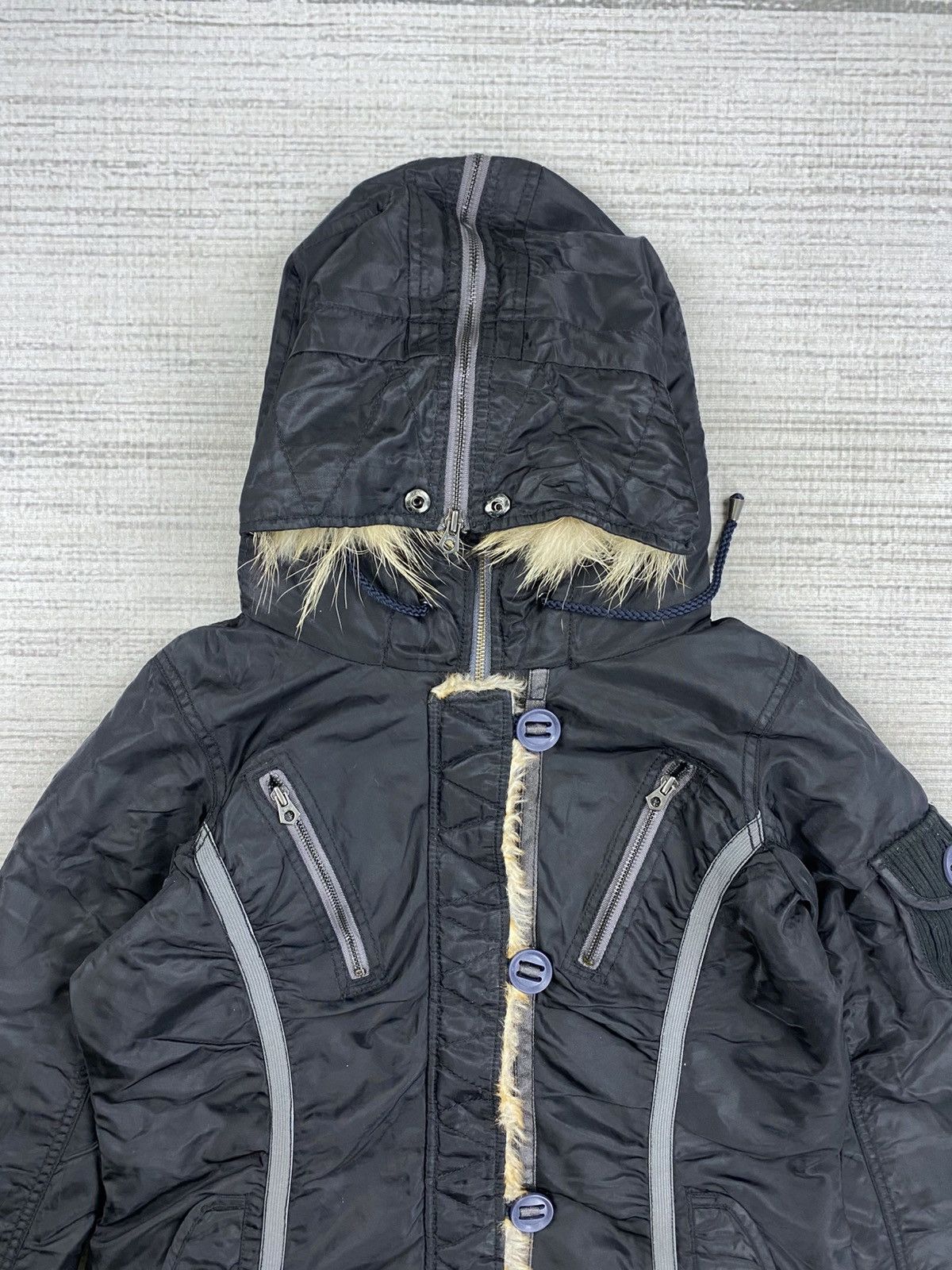 Avirex Vintage Avirex Air Station Faux Fur Hoodie Long Jacket Size US M / EU 48-50 / 2 - 12 Thumbnail