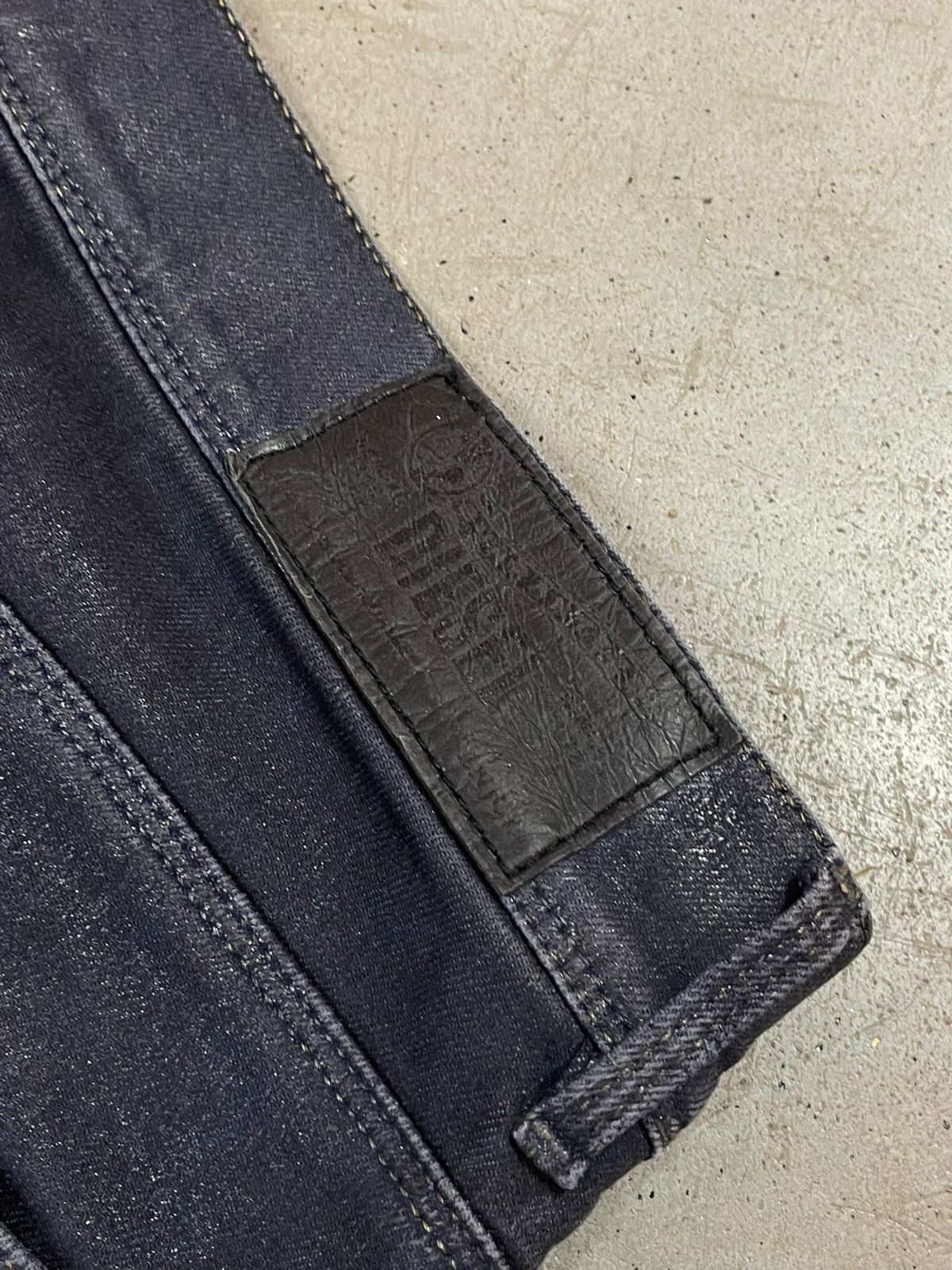 Diesel Rare Vintage Diesel Waxed Shiny Jeans Size US 30 / EU 46 - 6 Thumbnail