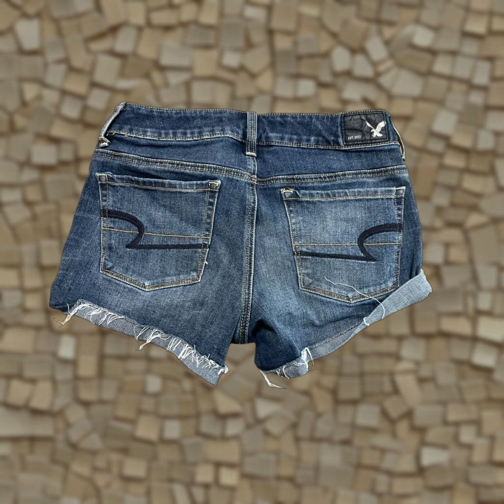 American Eagle Outfitters American Eagle Outfitters Shorts Women 2 Denim Cuffed Super Stretch Blue 3 in Inseam Casual Modern Regular Facet: AE0 Size 26" / US 2 / IT 38 - 1 Thumbnail