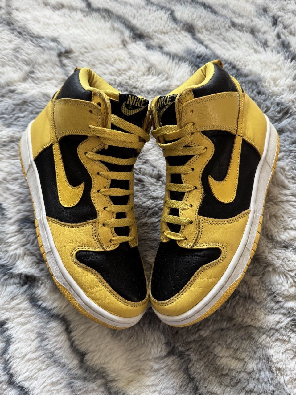 Nike VINTAGE NIKE DUNK HIGH GOLDENROD IOWA 2002 Size US 7 / EU 40 - 5 Thumbnail