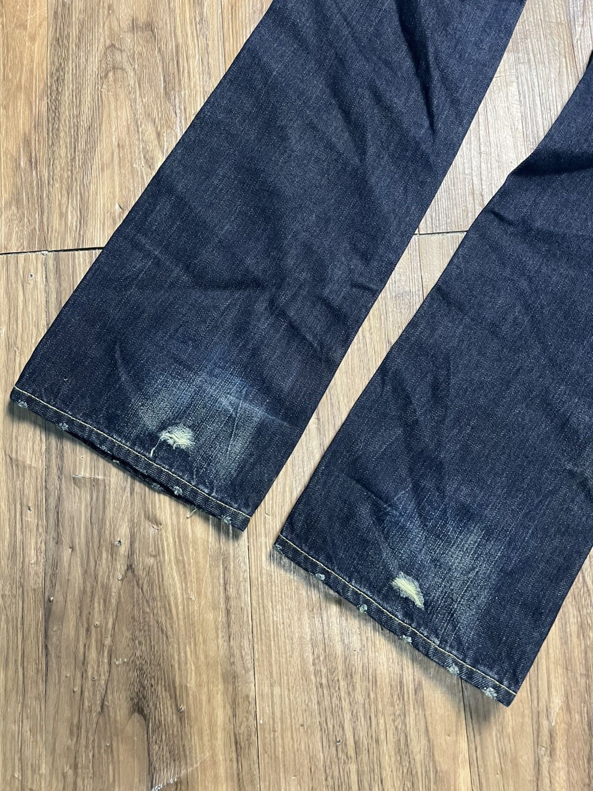 If Six Was Nine Vintage UJ JEANS Bootcut/Straight DarkWash Ripped Denim (43) Size US 28 / EU 44 - 18 Thumbnail