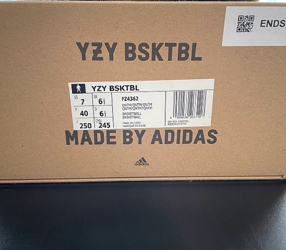 Yeezy Adidas Yeezy BSKTBL Size US 7 / EU 40 - 6 Thumbnail