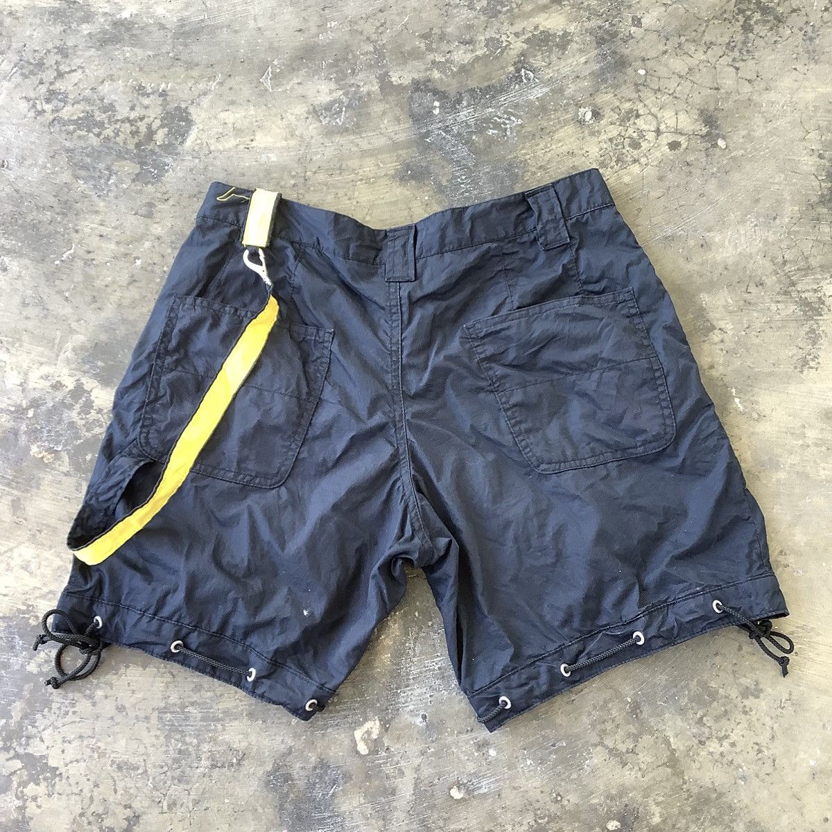 Issey Miyake Issey Miyake by Frapbois Y2K Short Pants Size 30" / US 8 / IT 44 - 9 Thumbnail