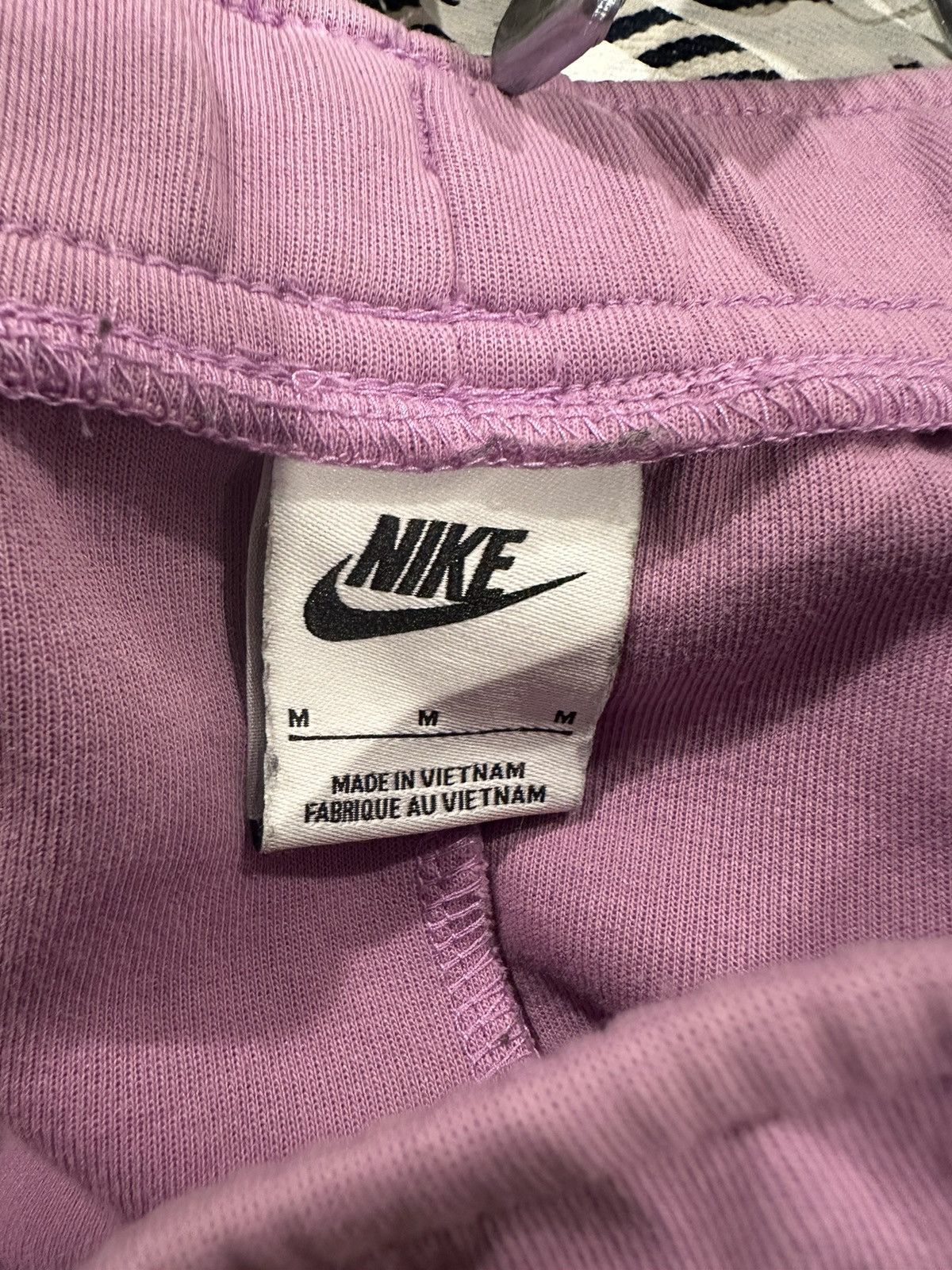 Nike Nike tech light purple sweats Size US 30 / EU 46 - 3 Thumbnail