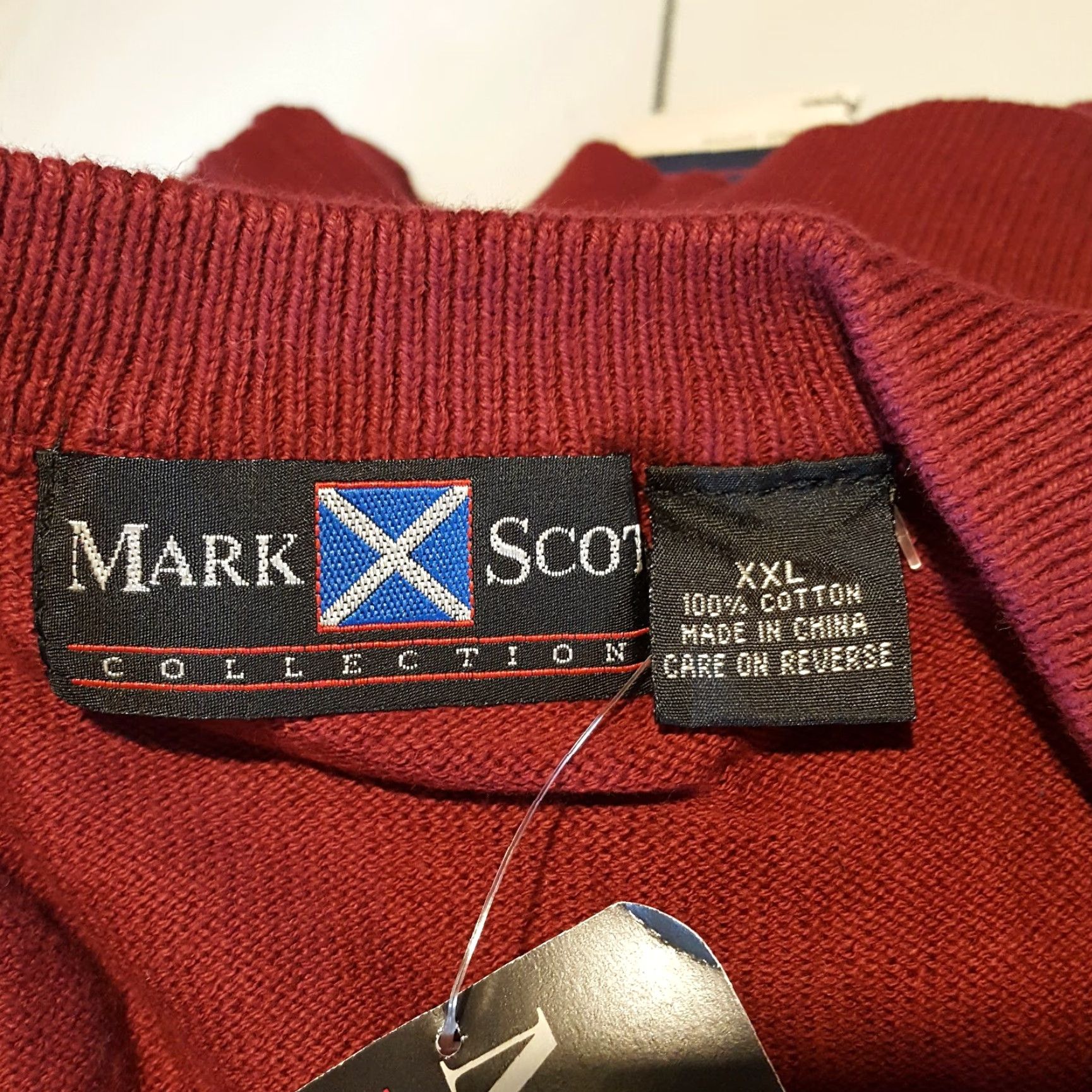 Vintage VINTAGE Tommy Armour Maroon Sweater Vest Men 2XL Knit Pullover V-Neck Golf Sports Fall Winter 90s Preppy Vintage Red Solid Regular Knit Size US XXL / EU 58 / 5 - 7 Thumbnail