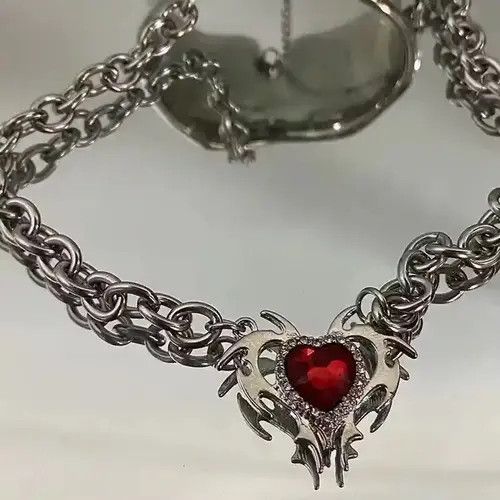 VIBE Electro Chain Crystal Heart Silver Abstract Star Pop Fantasy Size ONE SIZE - 1 Thumbnail