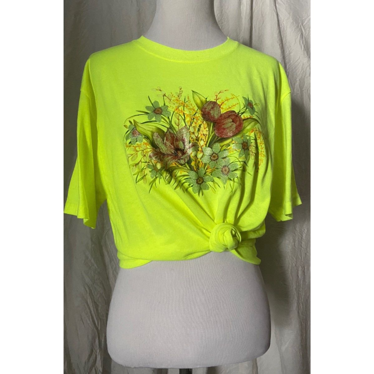 Vintage Vintage, Neon, Sparkle Wild Flower Print, Semi Cropped Tee Size S / US 4 / IT 40 - 2 Thumbnail