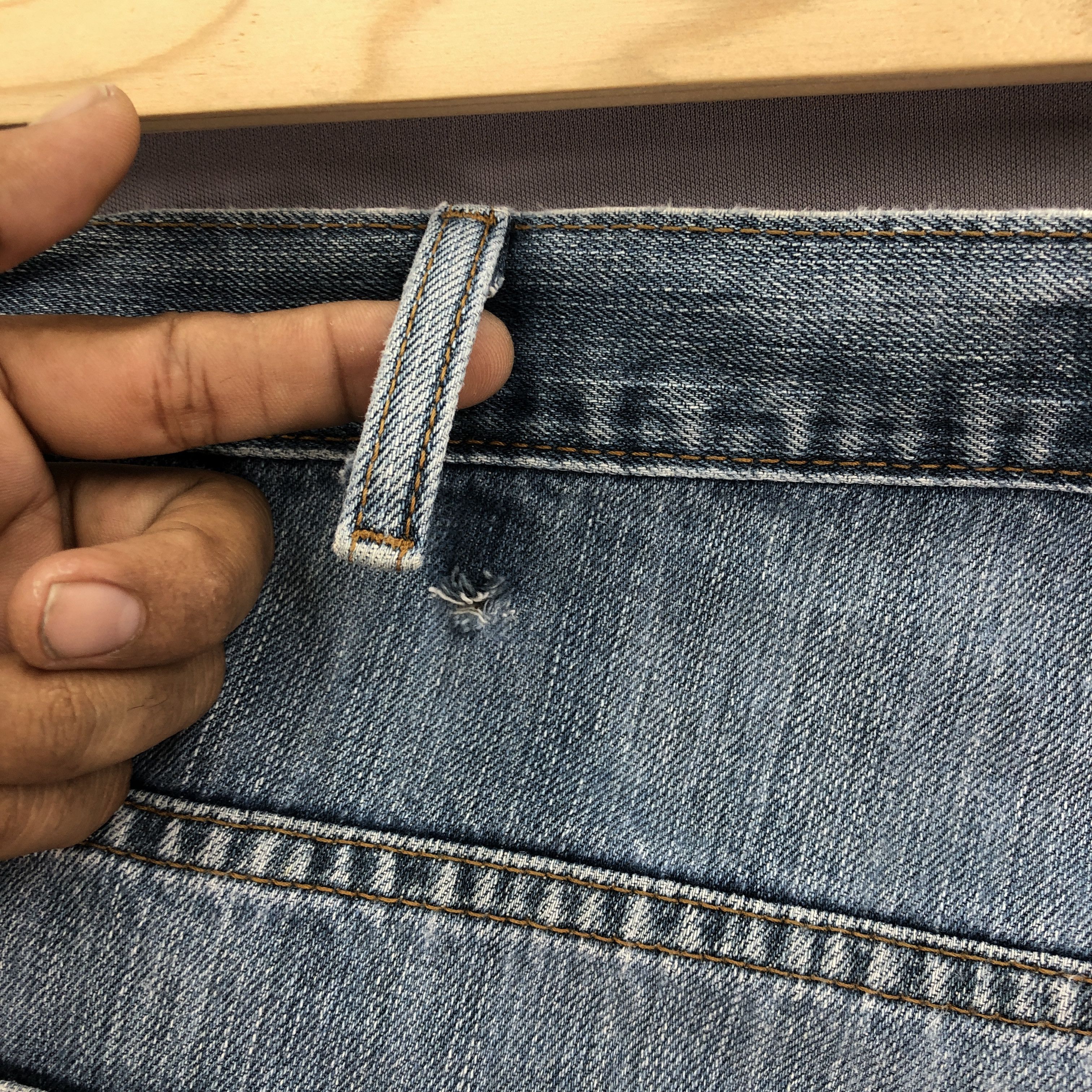 Levi's Vintage Levis 559 Baggy Jeans Levi's Light Wash Faded Denim Size US 42 / EU 58 - 9 Thumbnail