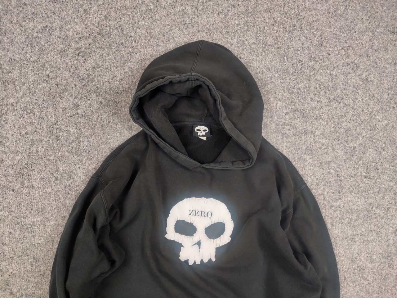 Japanese Brand Vintage 90's Zero Logo skateboards Distressed Faded Hoodie Size US XS / EU 42 / 0 - 4 Thumbnail