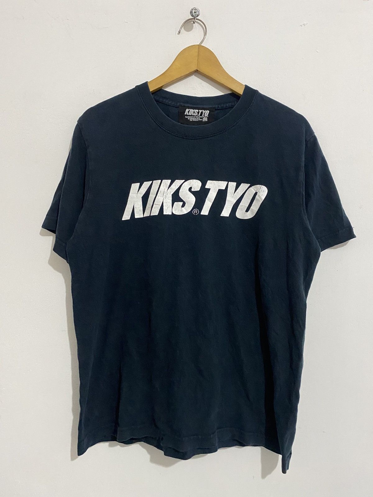 💸BINDINGOFFER💸Kikstyo Logo Shirt Sneakers Nuts