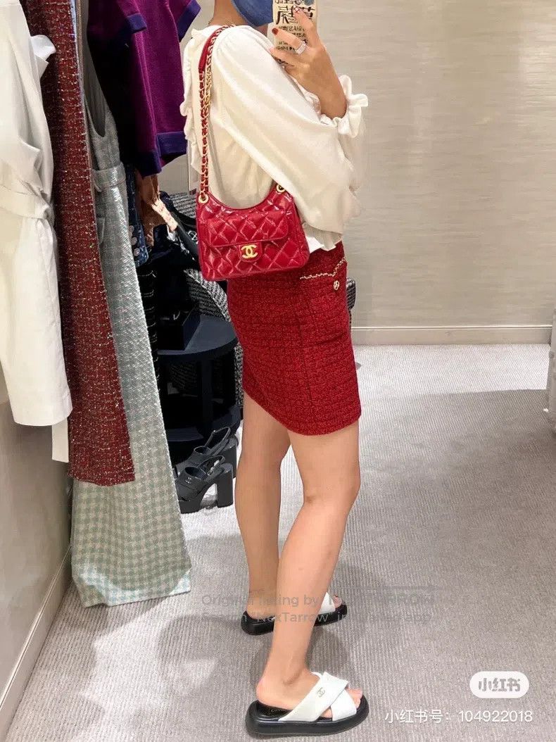 Chanel Chanel 23B red tweed skirt Size 24" / US 00 / IT 34 - 8 Thumbnail
