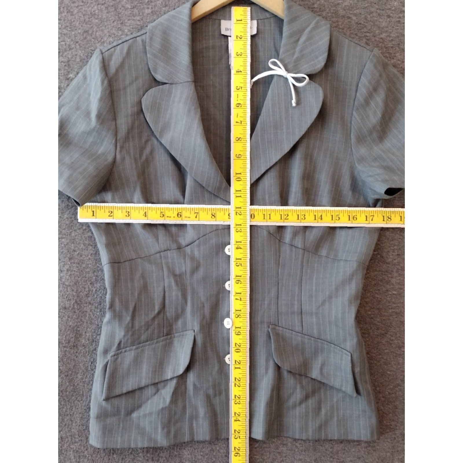 Vintage BREAKIN' LOOSE Women's Blazer Shirt Gray Striped Short Jacket with Pockets 11/12 Adult Womens Size L / US 10 / IT 46 - 4 Thumbnail