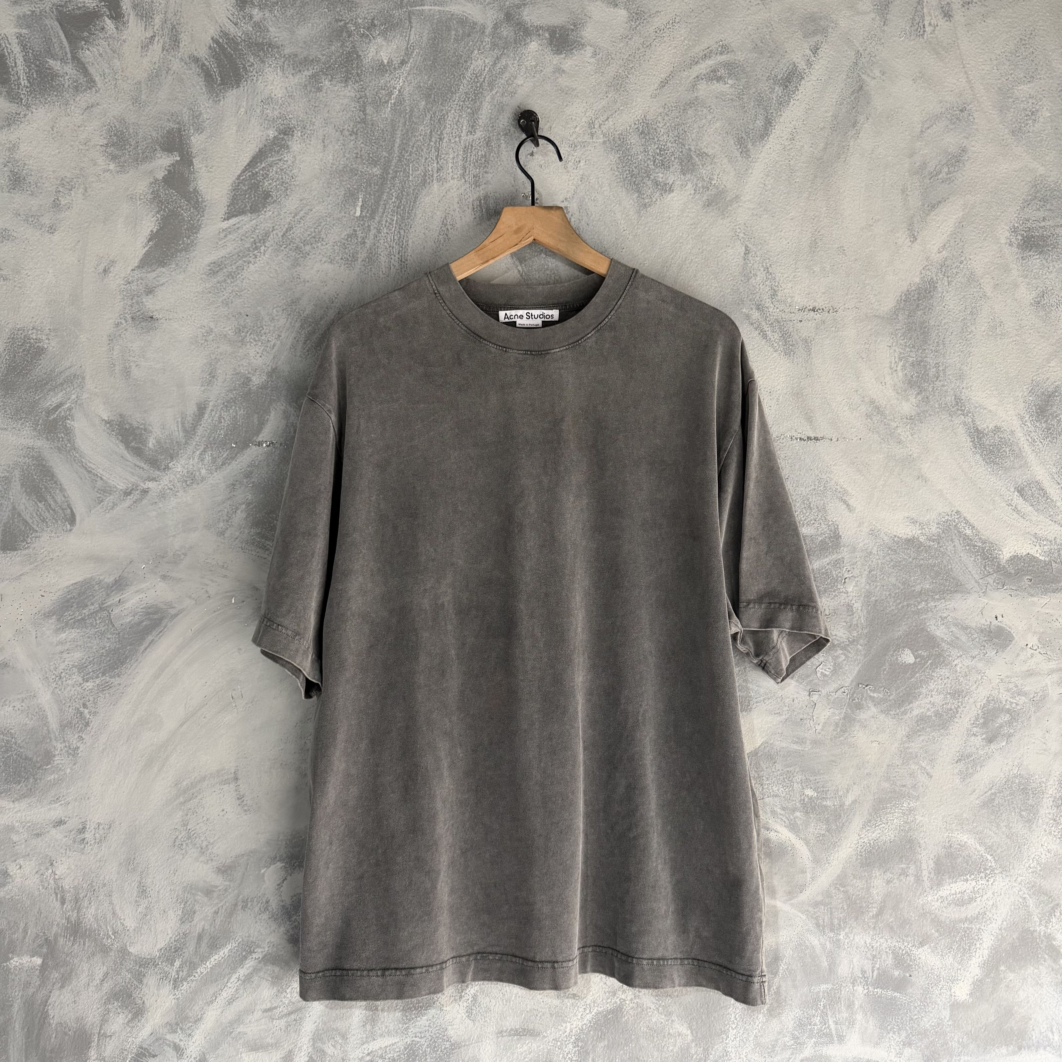 Acne Studios Acnestudios Rubber Logo Patch T shirt Unisex Large Gray Size US L / EU 52-54 / 3 - 1 Thumbnail