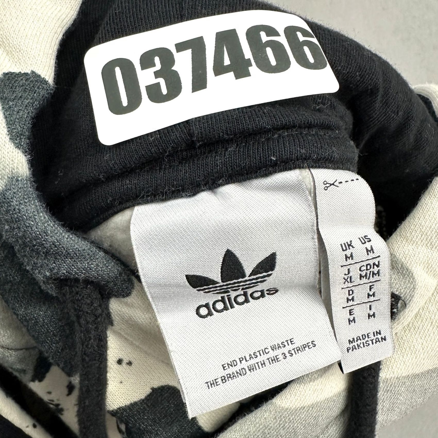 Adidas Adidas Originals Hoodie Men M Grayscale Camouflage Three Stripe Trefoil Pockets Hooded Pullover Size US M / EU 48-50 / 2 - 8 Thumbnail