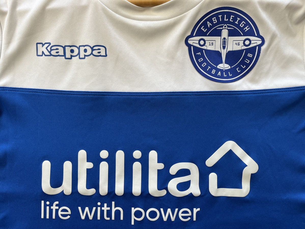 Kappa Kappa Fc Eastleigh Home 2021/2022 Soccer Jersey Football Size US M / EU 48-50 / 2 - 3 Thumbnail