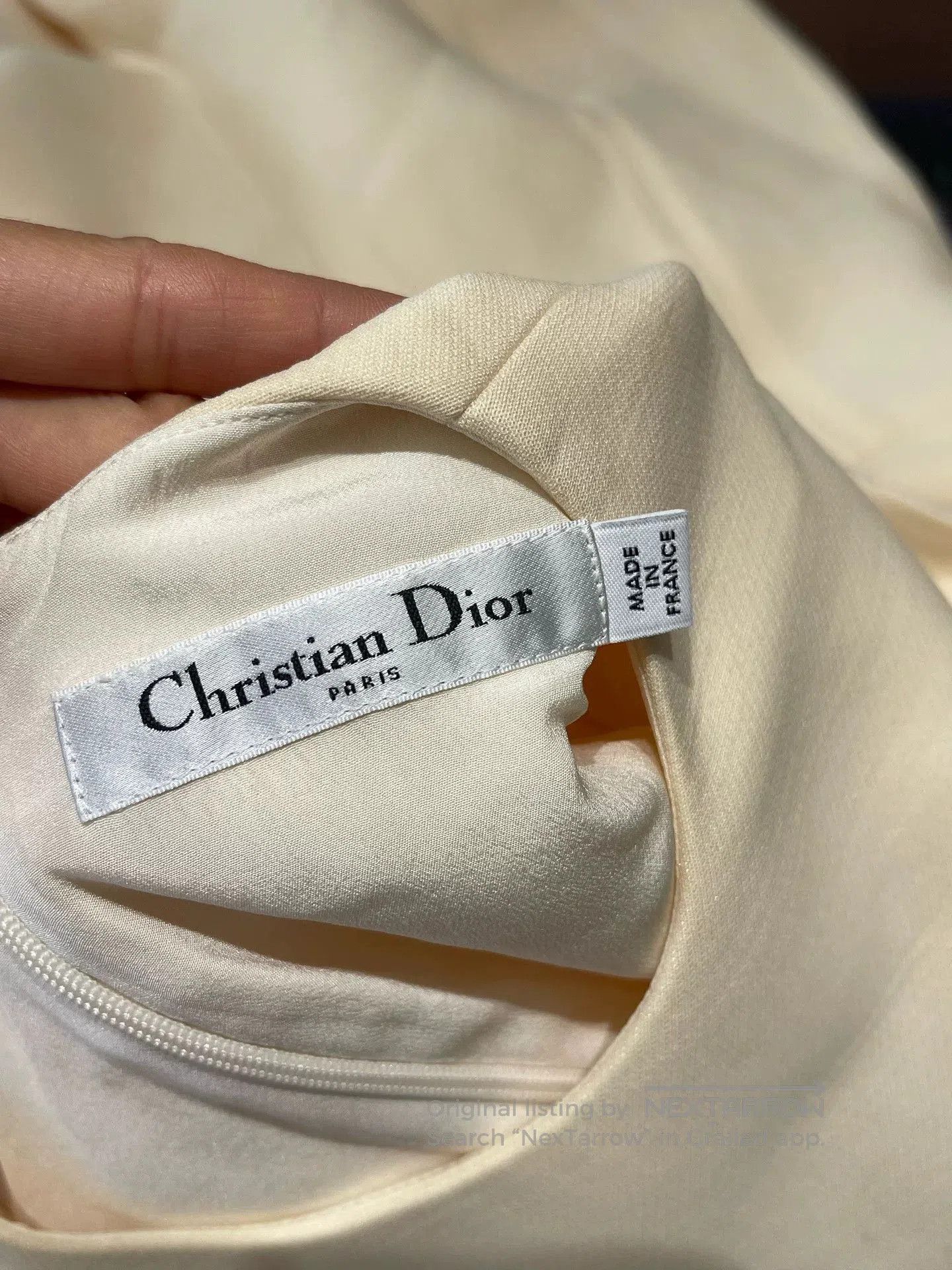 Dior dior beige wool dress with waist detail. Size US 34 / EU 50 - 3 Thumbnail