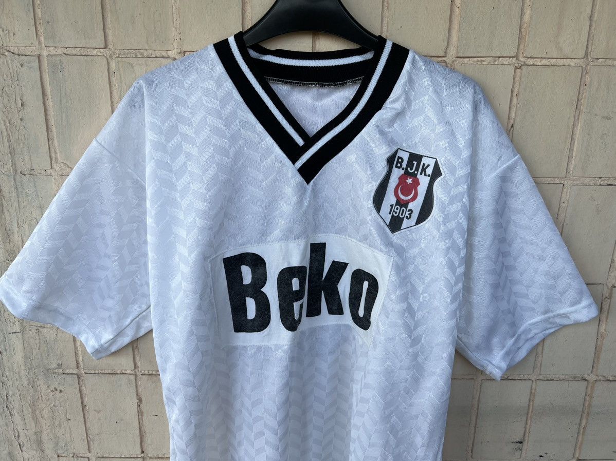 Vintage Vintage BJK Beko Besiktas Away Football Soccer Jersey Size US M / EU 48-50 / 2 - 2 Thumbnail
