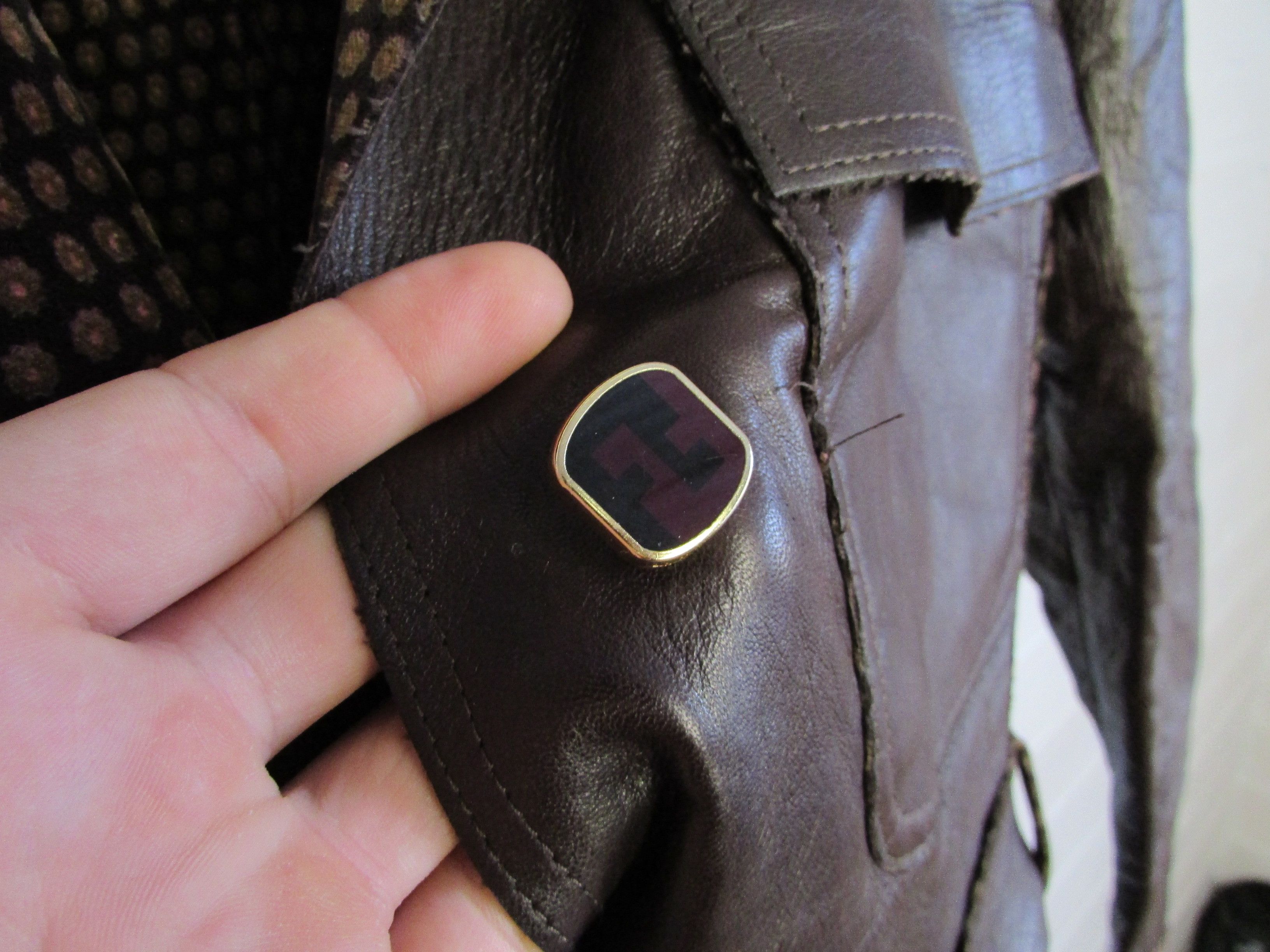Fendi Fendi Women's Vintage Leather Coat Size XS / US 0-2 / IT 36-38 - 5 Thumbnail