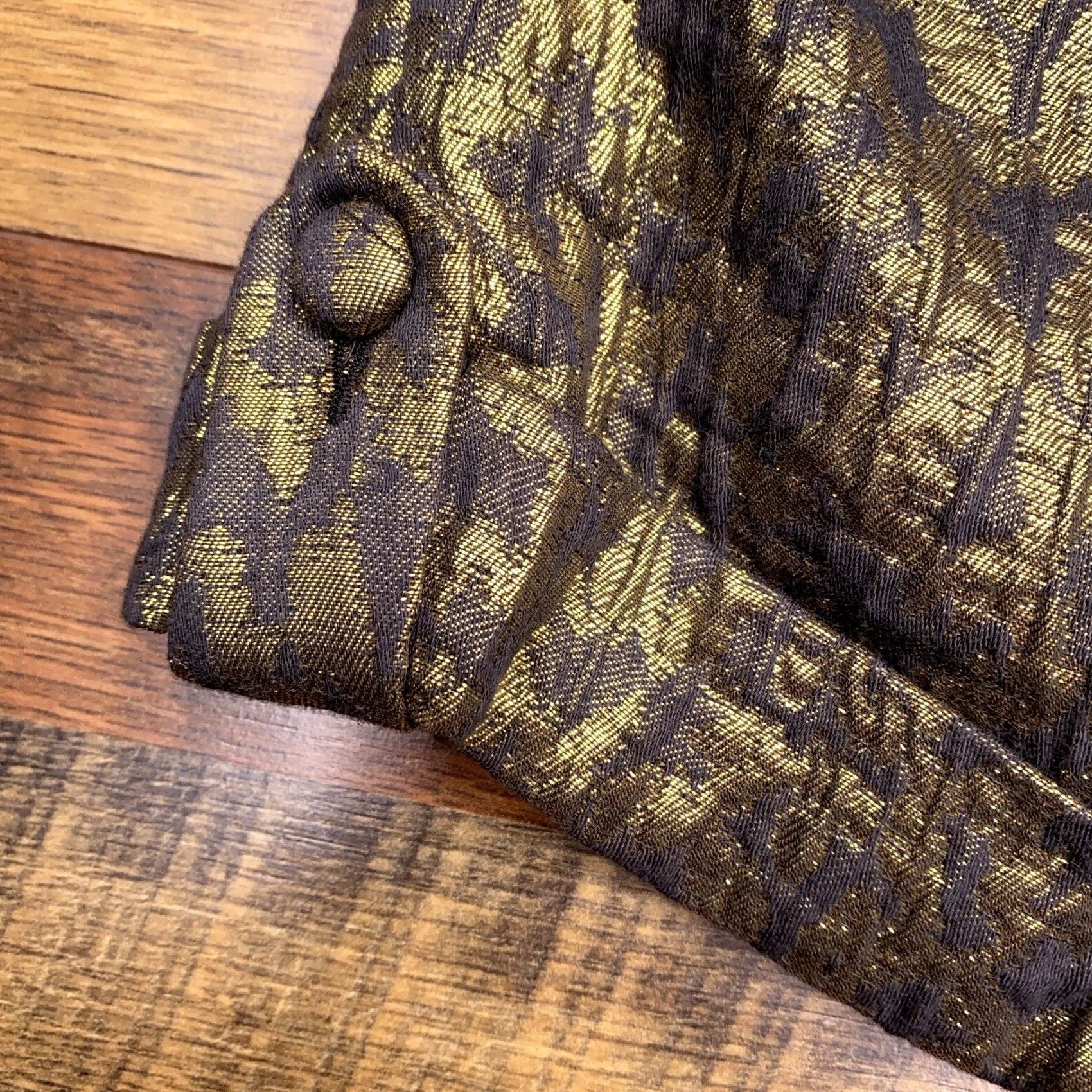 Express Express Chino Short Womens 6 Gold Metallic New Size 28" / US 6 / IT 42 - 6 Thumbnail
