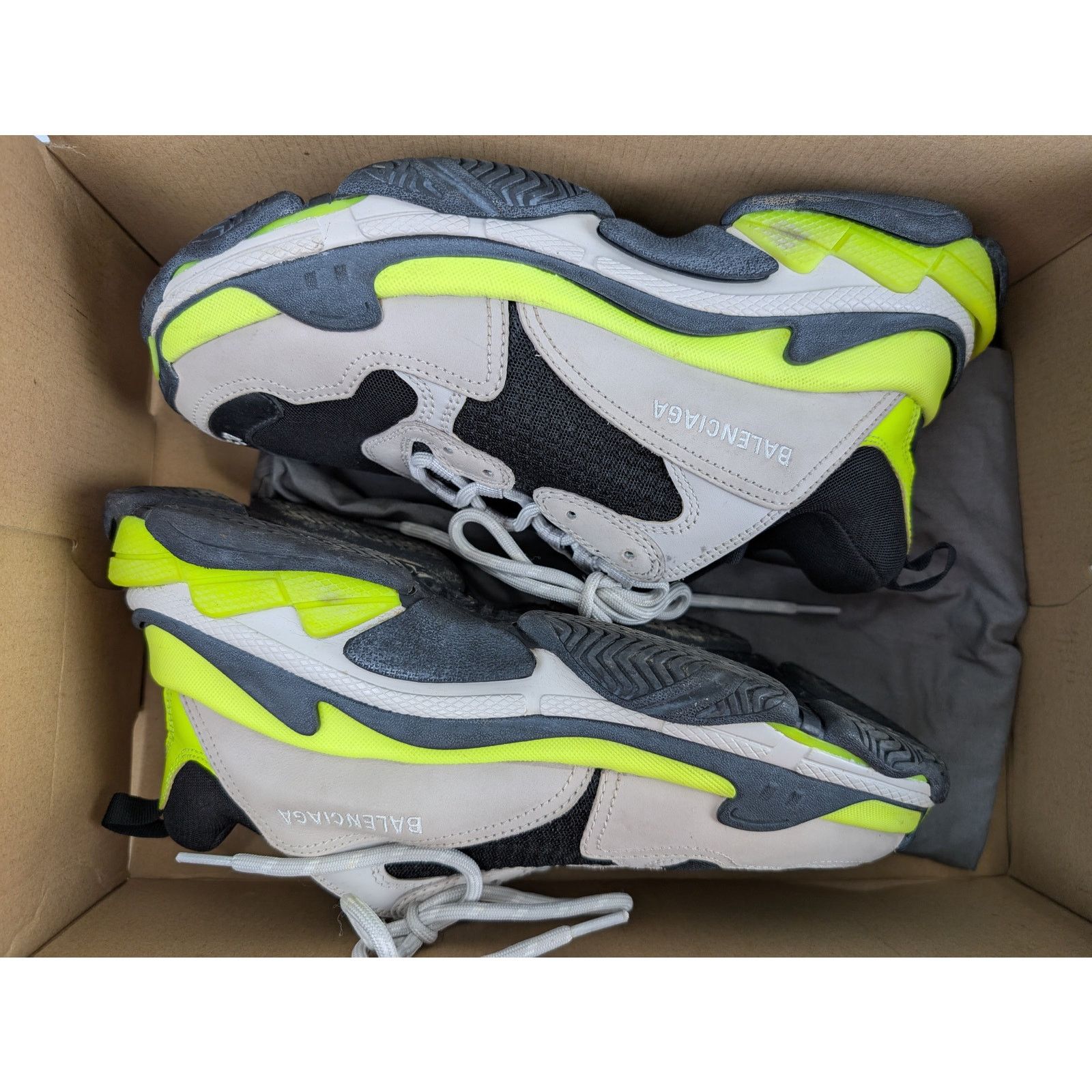 Balenciaga o1rshd1 Runner Sneakers in Grey/Yellow Fluo Size US 10 / EU 43 - 22 Thumbnail