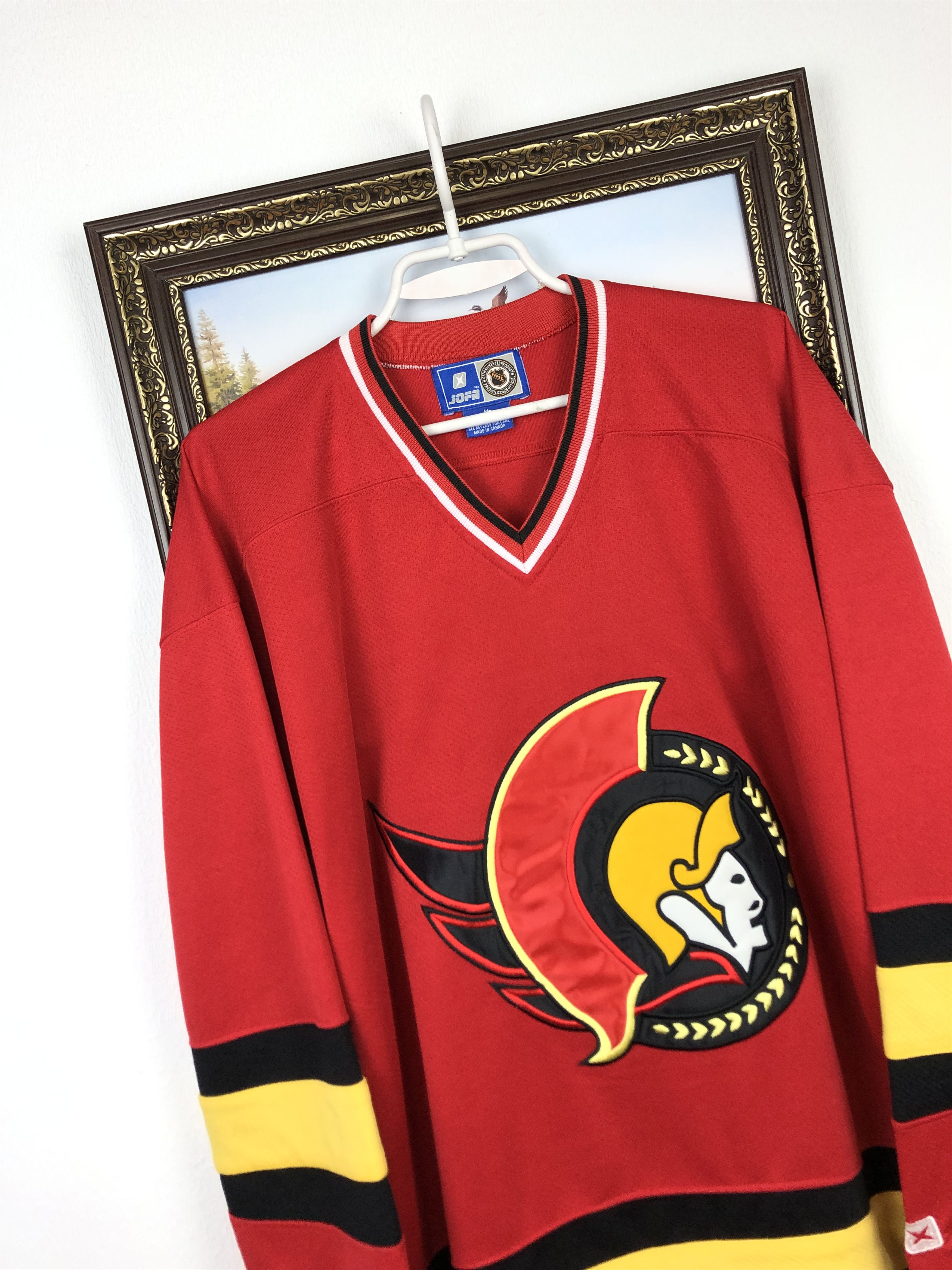 NHL Vintage 90's Ottawa Senators Hockey Jersey NHL Red Shirt Size US M / EU 48-50 / 2 - 4 Thumbnail