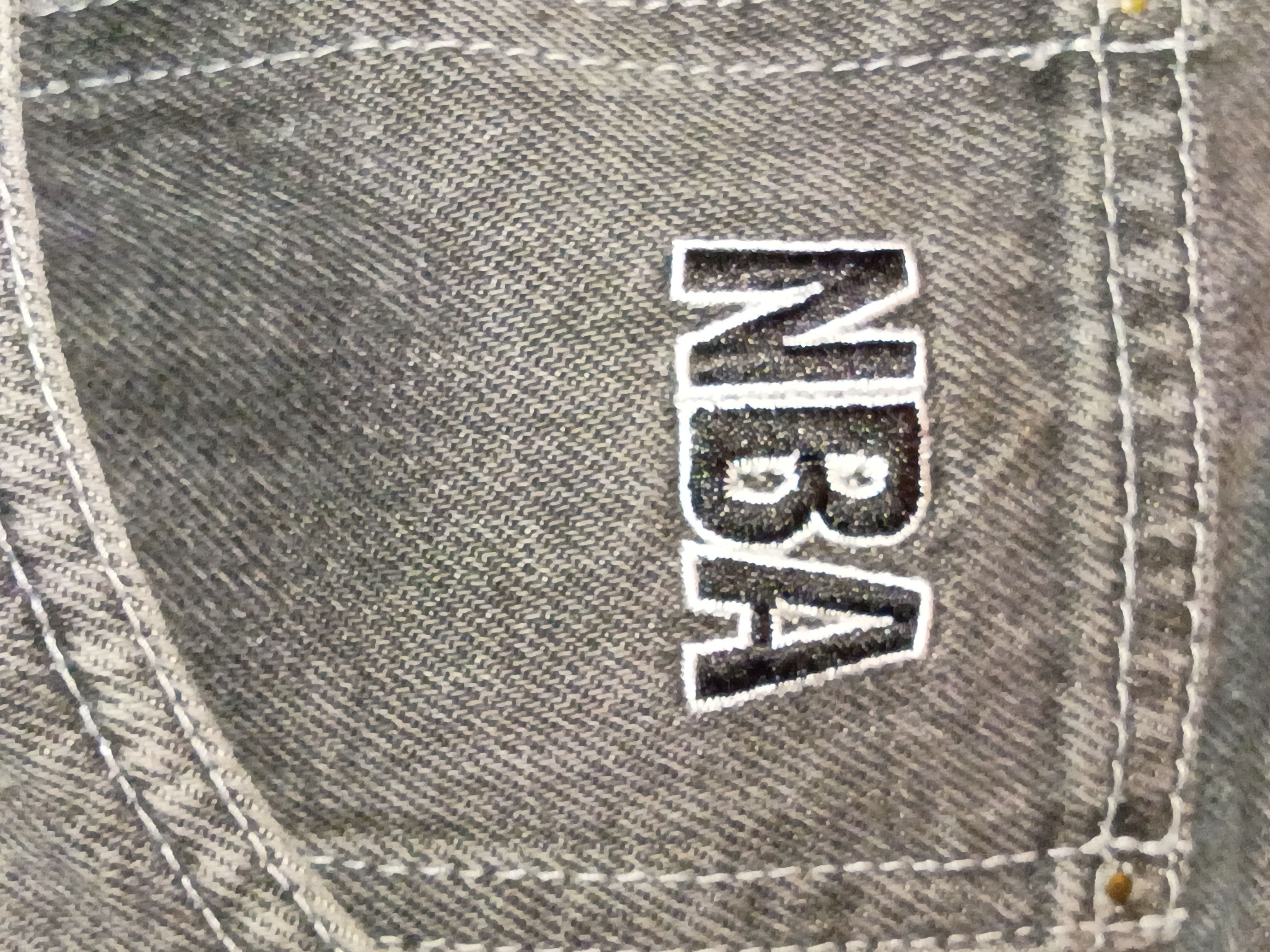 NBA Rare Vintage UNK NBA All-Over Multi-Patch Monochrome Jeans Size US 40 / EU 56 - 7 Thumbnail