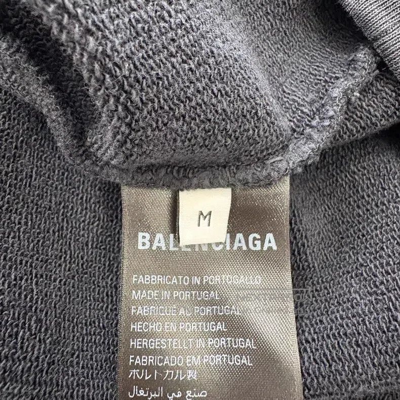 Balenciaga Balenciaga Distressed Washed Patch Logo Hoodie Size US M / EU 48-50 / 2 - 6 Thumbnail