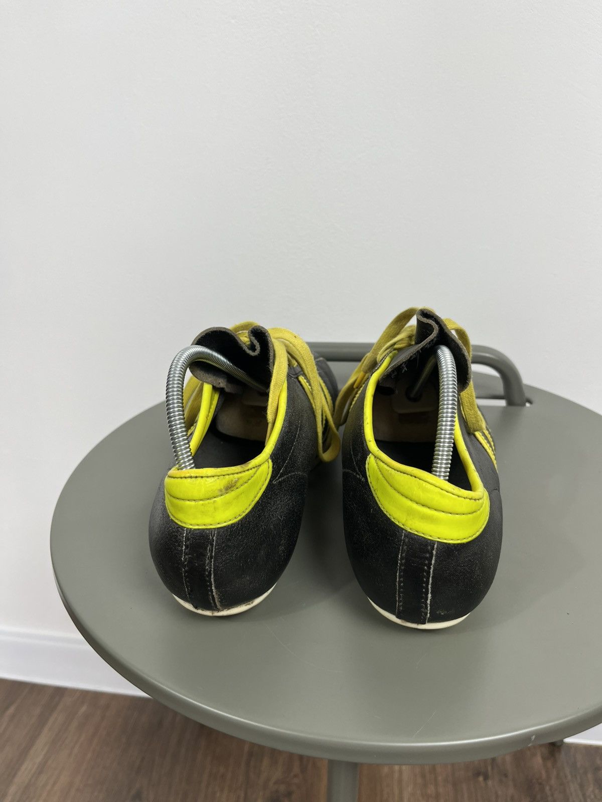 Adidas × Vintage Vintage Adidas Soccer Cleats Size 9 Black Yellow Austria Size US 9 / EU 42 - 7 Thumbnail
