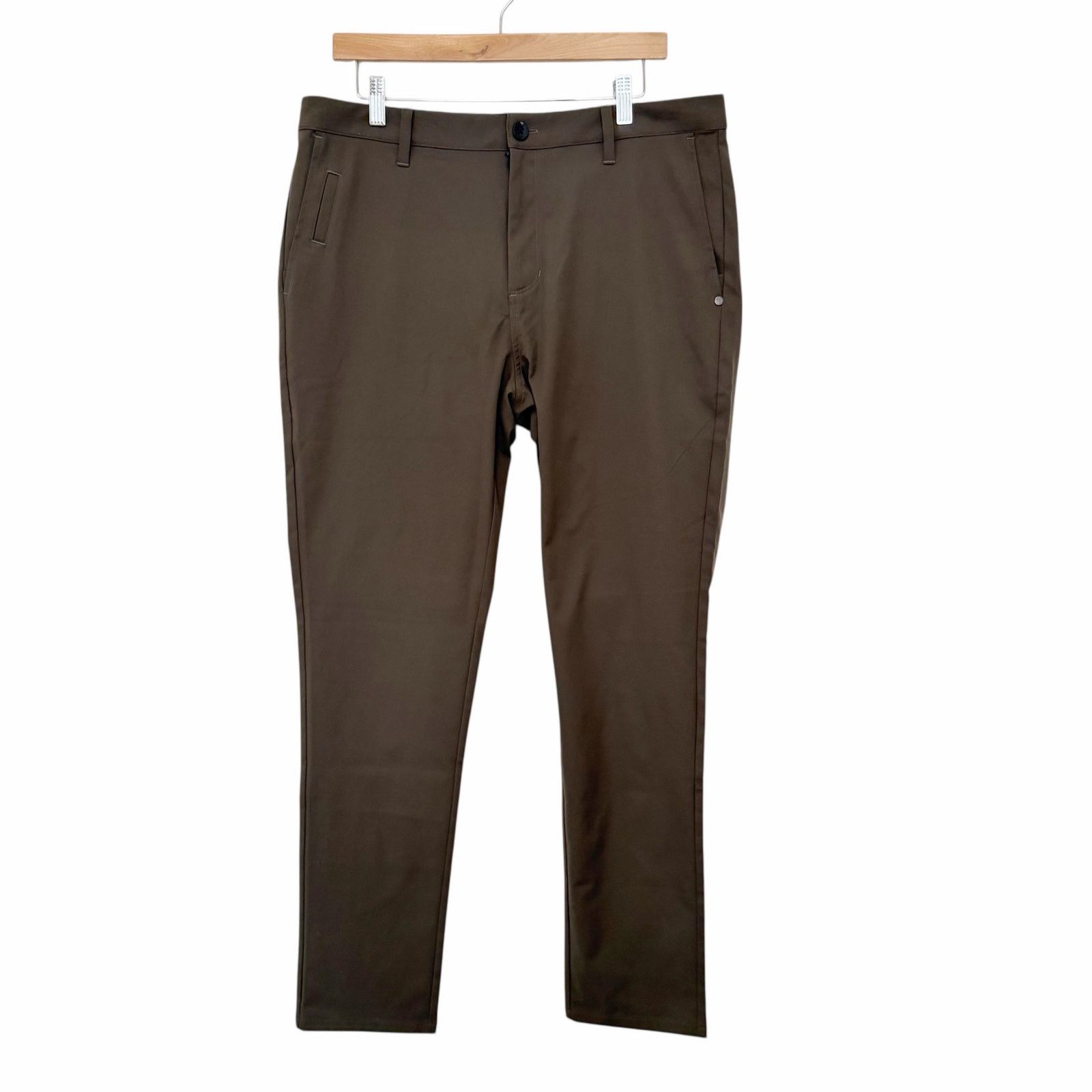 Vuori Vuori Cascade Tech Chino Pants Sz 34 Size US 34 / EU 50 - 1 Thumbnail