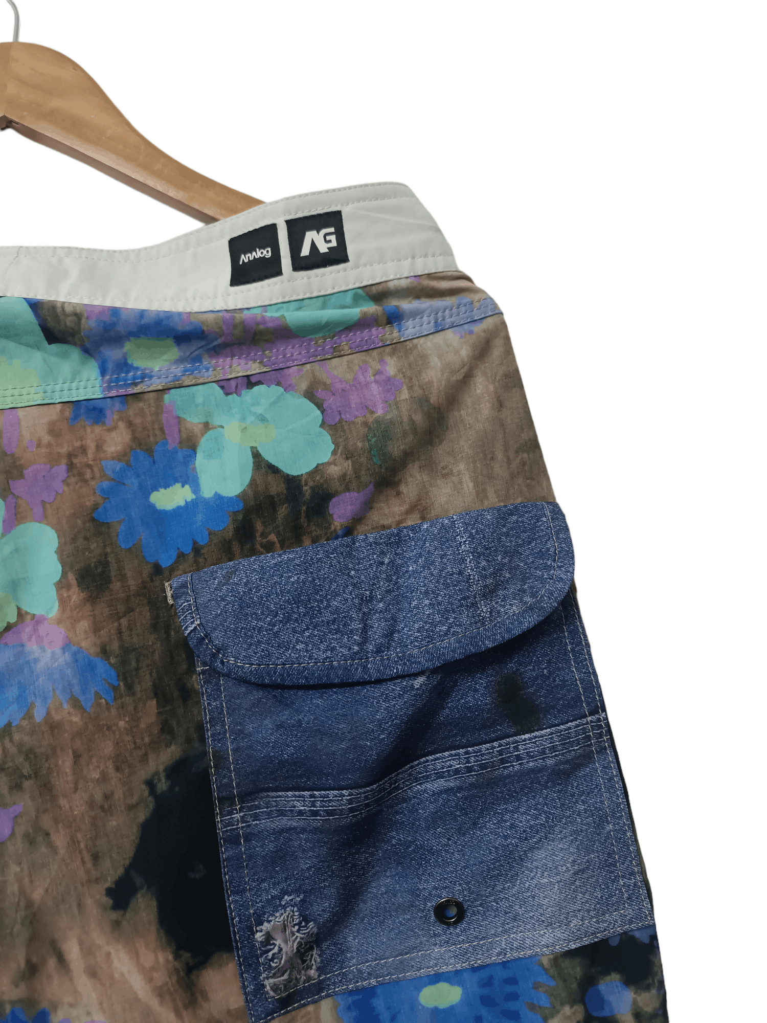 Analog Analog AG board shorts floral Size US 32 / EU 48 - 5 Thumbnail