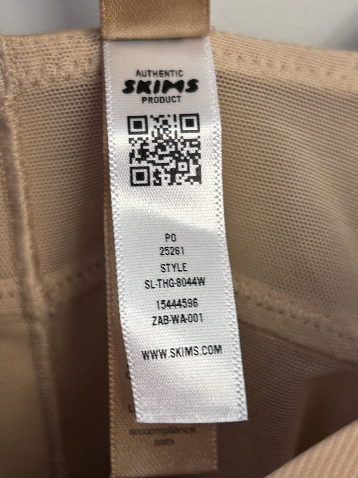 SKIMS Skims Ultimate Push-up Thong Bodysuit Clay Size M NWT Size M / US 6-8 / IT 42-44 - 6 Thumbnail