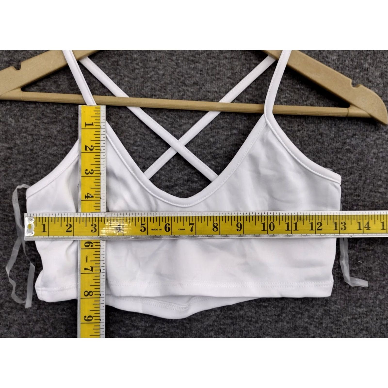 Vintage Codigo Women's White Sleeveless Crop Top M Cross Back V-Neck Zip Top Shirt Redefined Size M / US 6-8 / IT 42-44 - 4 Thumbnail
