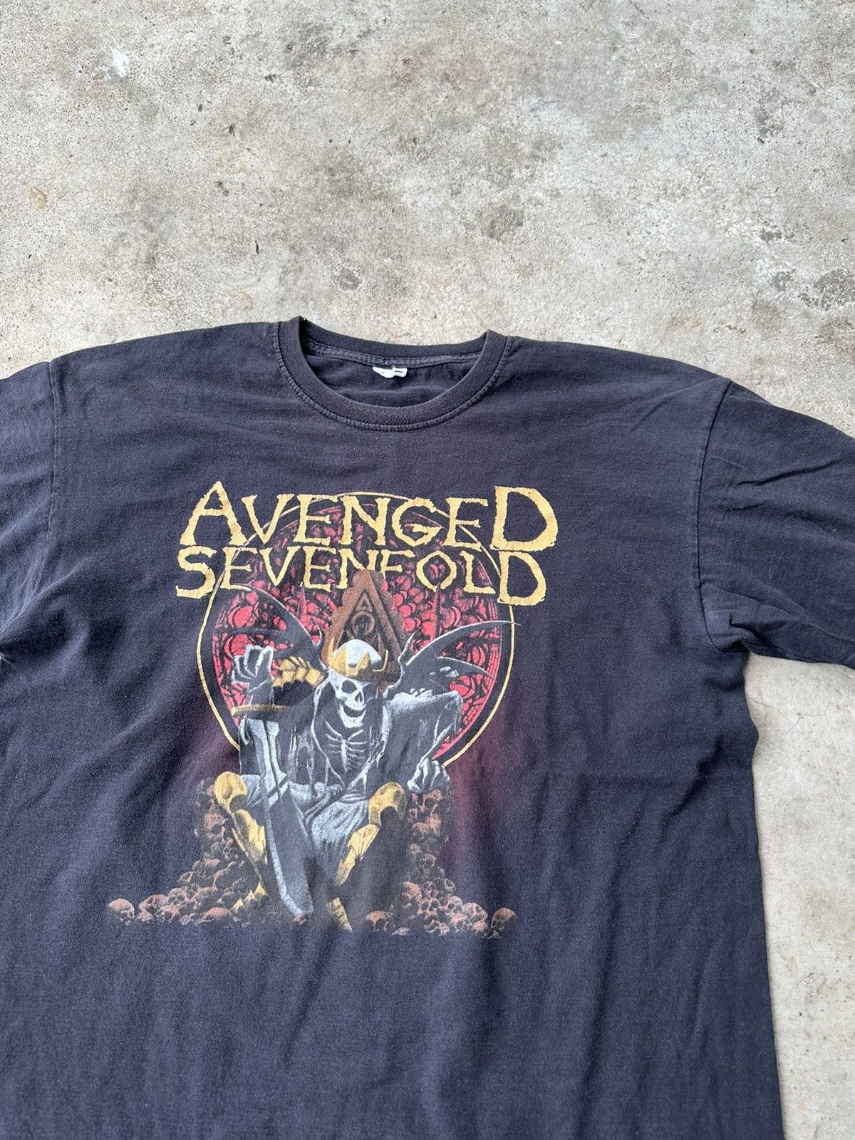 Band Tees Avenged Sevenfold hail to the king tee Size US L / EU 52-54 / 3 - 2 Thumbnail