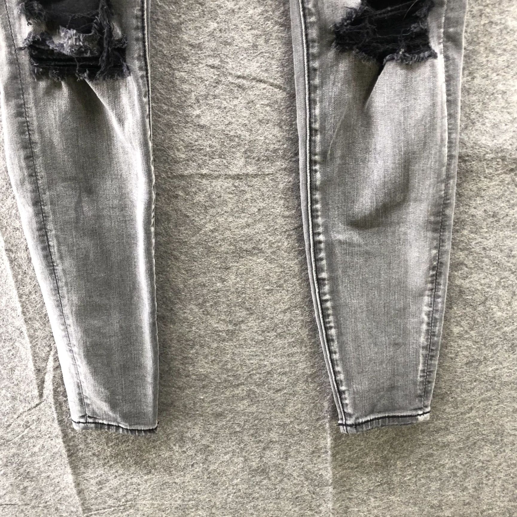 American Eagle Outfitters American Ealge Hi-Rise Jegging Womens Size 0 Ripped Knee Super Stretch Gray Jeans Size 25" / US 0 / IT 36 - 4 Thumbnail